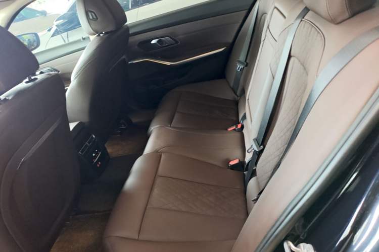 Used BMW i3 2022 eDrive 35 L Left Rear Seat