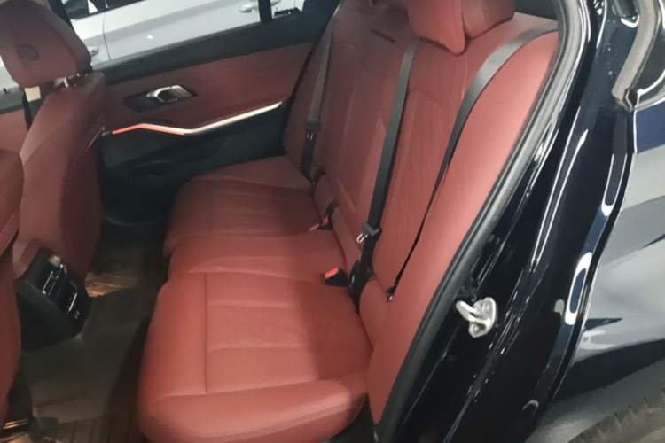 Used BMW i3 2022 eDrive 35 L Left Rear Seat
