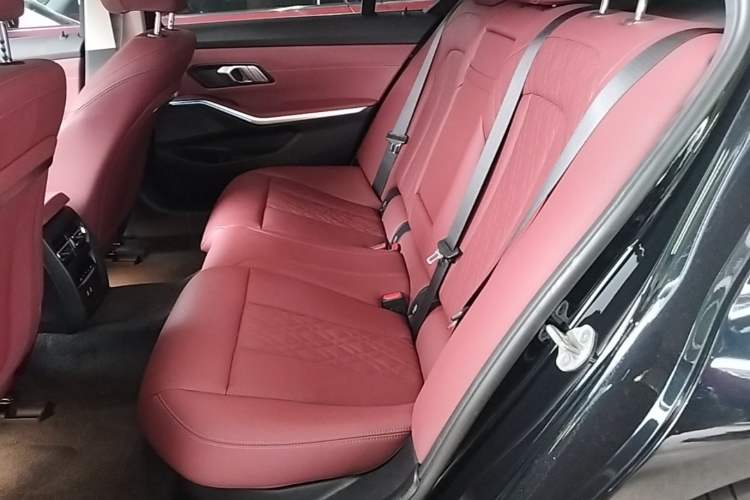 Used BMW i3 2022 eDrive 35 L Left Rear Seat