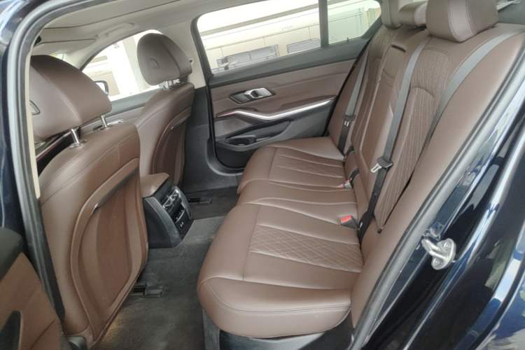 Used BMW i3 2022 eDrive 35 L Left Rear Seat