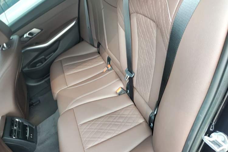 Used BMW i3 2022 eDrive 35 L Left Rear Seat