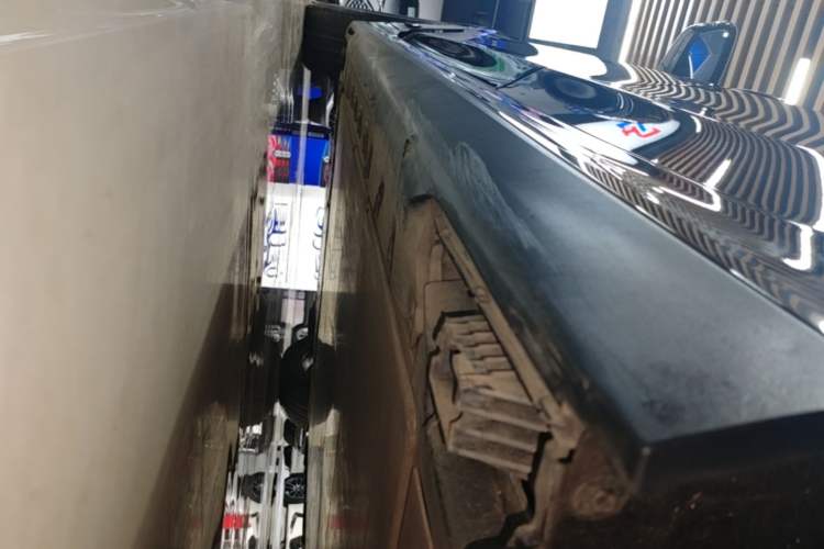 Used BMW i3 2022 eDrive 35 L Left Side Sill
