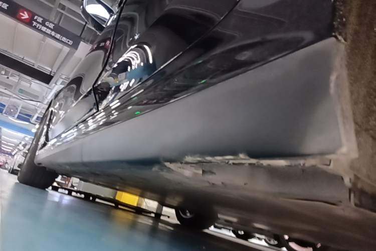 Used BMW i3 2022 eDrive 35 L Left Side Sill