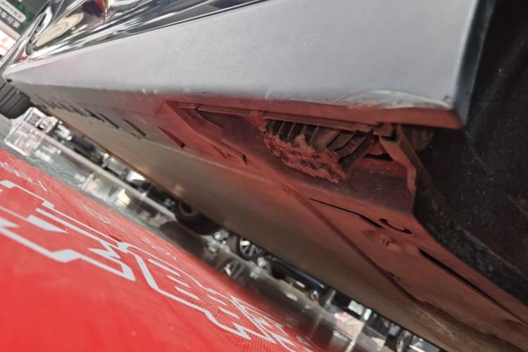 Used BMW i3 2022 eDrive 35 L Left Side Sill