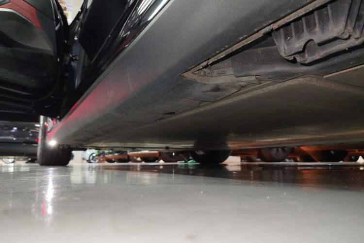 Used BMW i3 2022 eDrive 35 L Left Side Sill