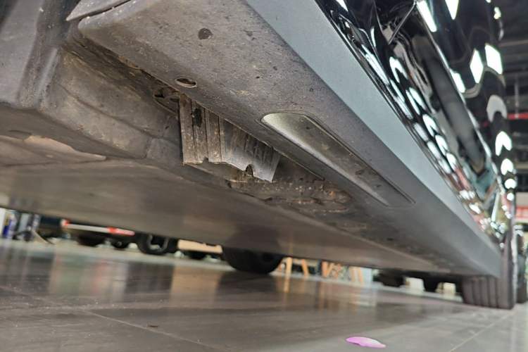 Used BMW i3 2022 eDrive 35 L Left Side Sill