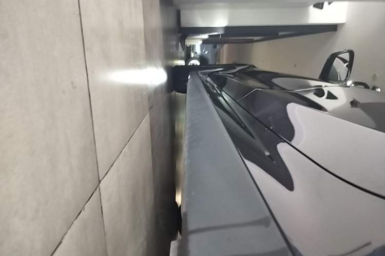 Used BMW i3 2022 eDrive 35 L Left Side Sill