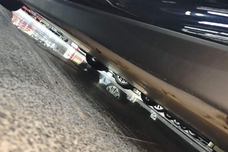 Used BMW i3 2022 eDrive 35 L Left Side Sill