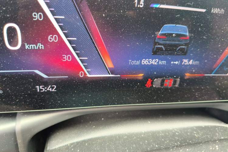 Used BMW i3 2022 eDrive 35 L Odometer Close Up
