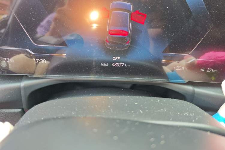 Used BMW i3 2022 eDrive 35 L Odometer Close Up
