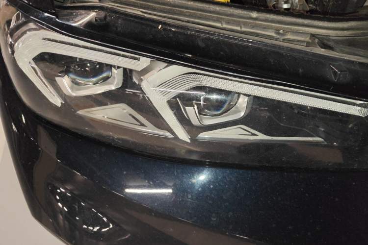 Used BMW i3 2022 eDrive 35 L Right Front Headlight