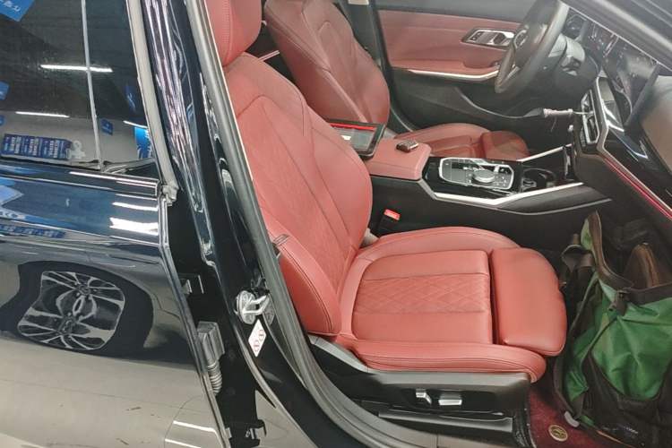 Used BMW i3 2022 eDrive 35 L Right Front Seat