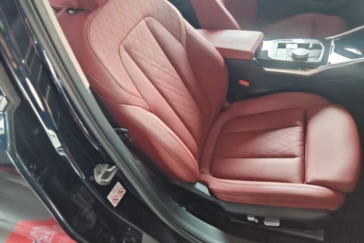 Used BMW i3 2022 eDrive 35 L Right Front Seat