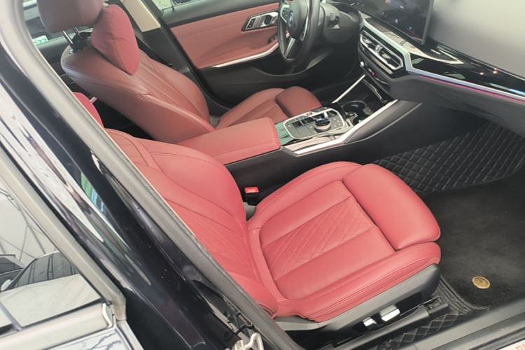 Used BMW i3 2022 eDrive 35 L Right Front Seat