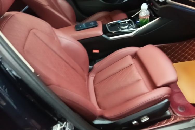 Used BMW i3 2022 eDrive 35 L Right Front Seat