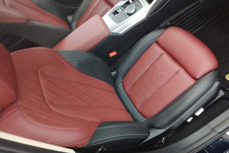 Used BMW i3 2022 eDrive 35 L Right Front Seat