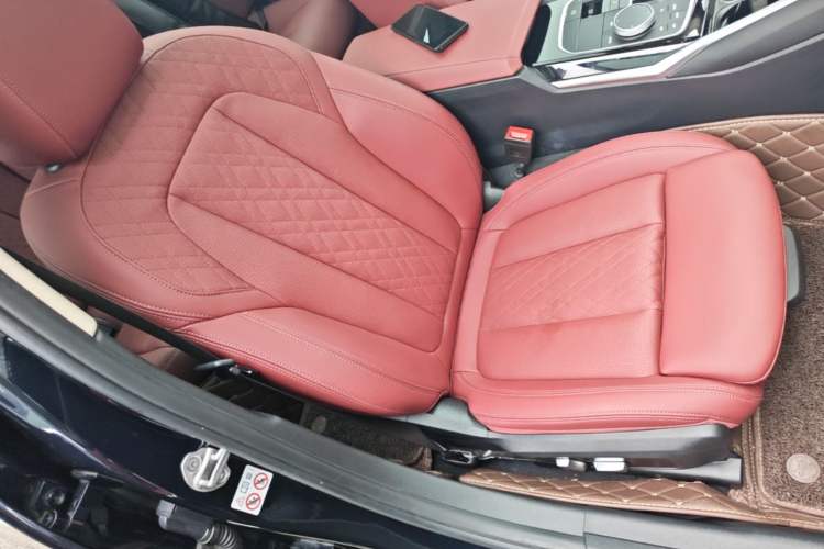 Used BMW i3 2022 eDrive 35 L Right Front Seat