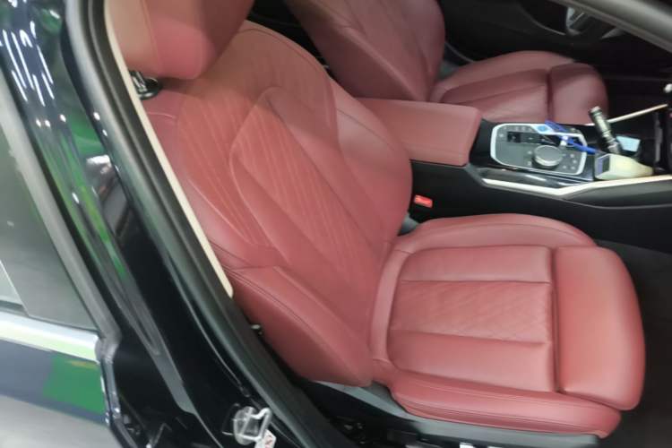 Used BMW i3 2022 eDrive 35 L Right Front Seat