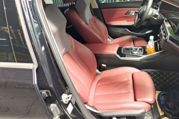 Used BMW i3 2022 eDrive 35 L Right Front Seat