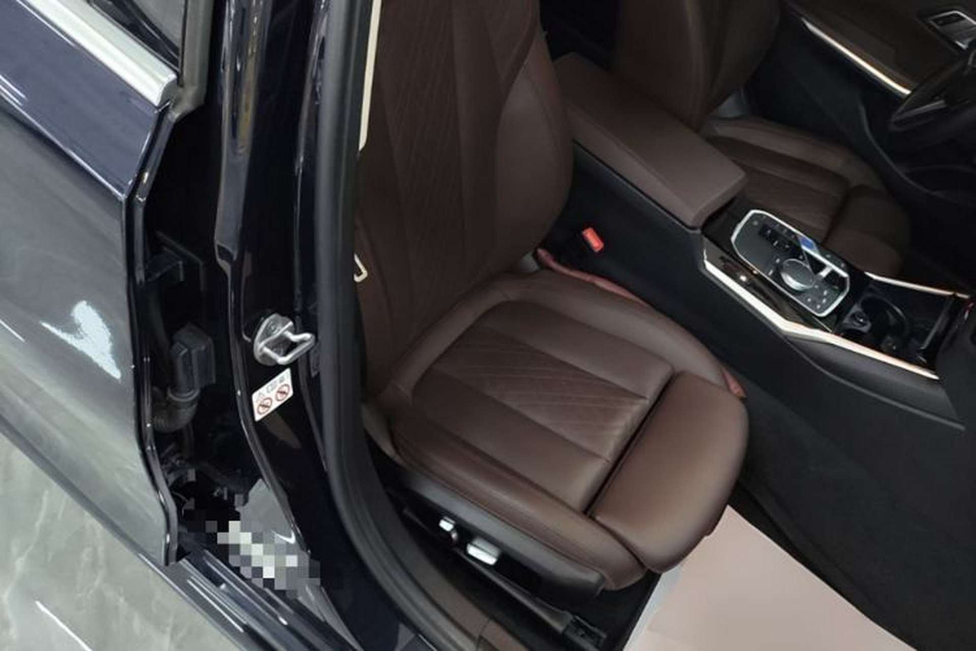 Used BMW i3 2022 eDrive 35 L Right Front Seat