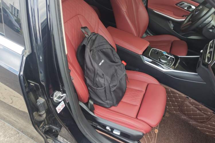 Used BMW i3 2022 eDrive 35 L Right Front Seat