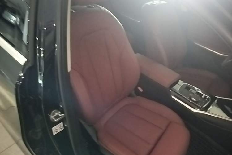 Used BMW i3 2022 eDrive 35 L Right Front Seat