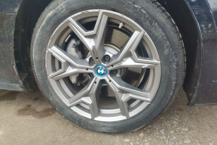 Used BMW i3 2022 eDrive 35 L Right Front Wheel Hub
