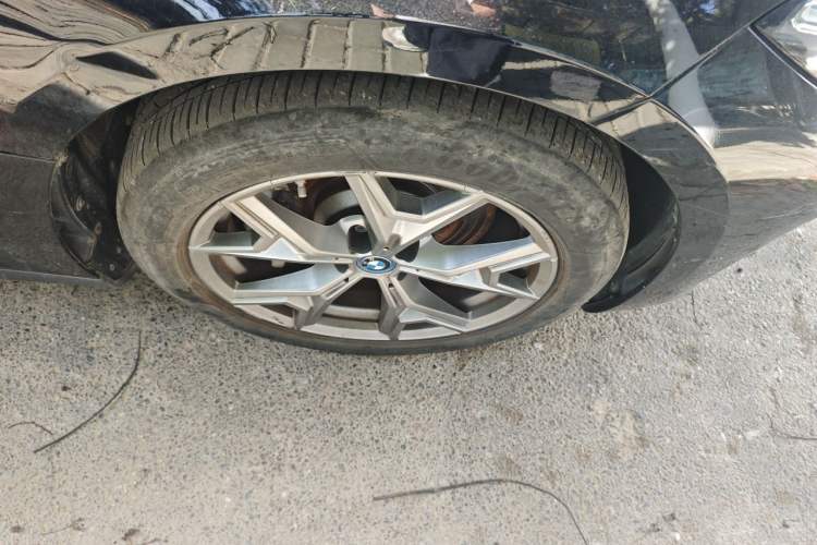 Used BMW i3 2022 eDrive 35 L Right Front Wheel Hub