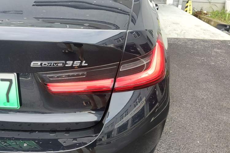 Used BMW i3 2022 eDrive 35 L Right Rear Taillight