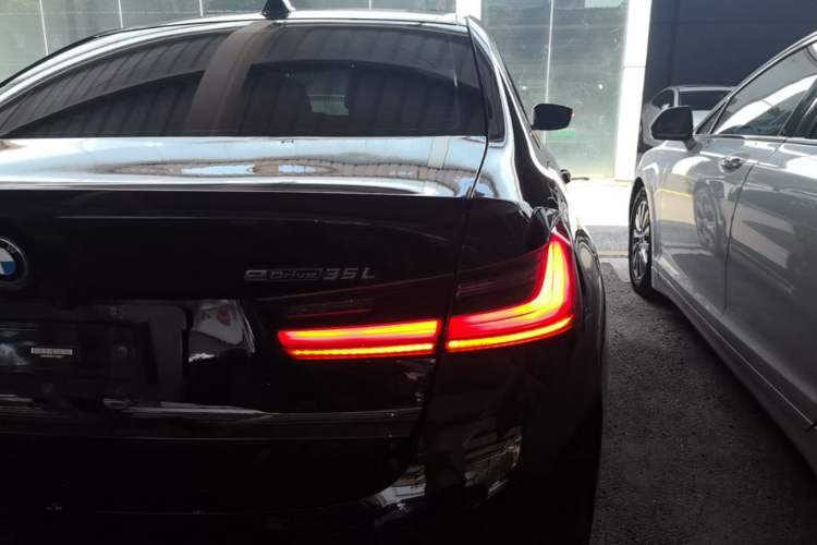 Used BMW i3 2022 eDrive 35 L Right Rear Taillight