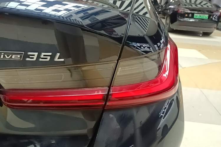 Used BMW i3 2022 eDrive 35 L Right Rear Taillight