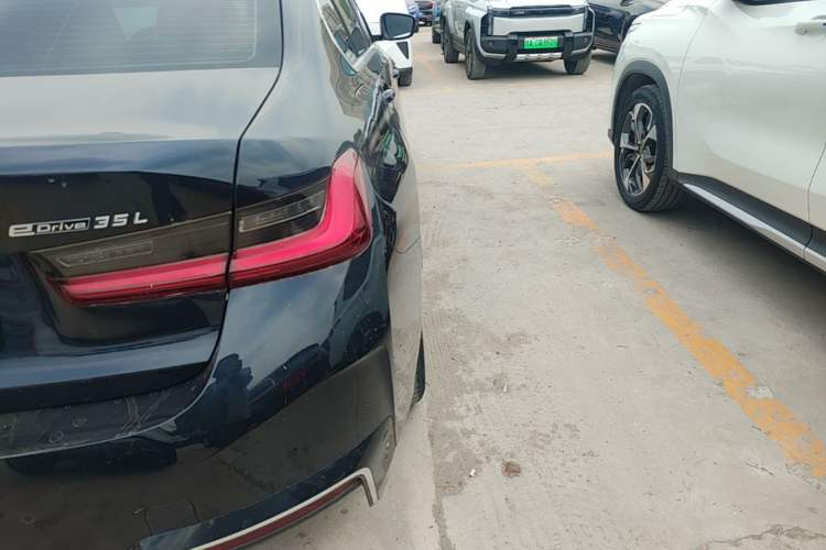 Used BMW i3 2022 eDrive 35 L Right Rear Taillight