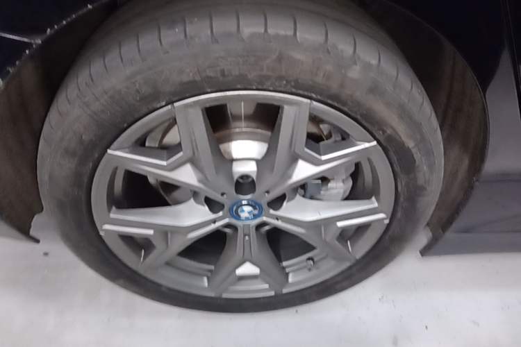 Used BMW i3 2022 eDrive 35 L Right Rear Wheel Hub