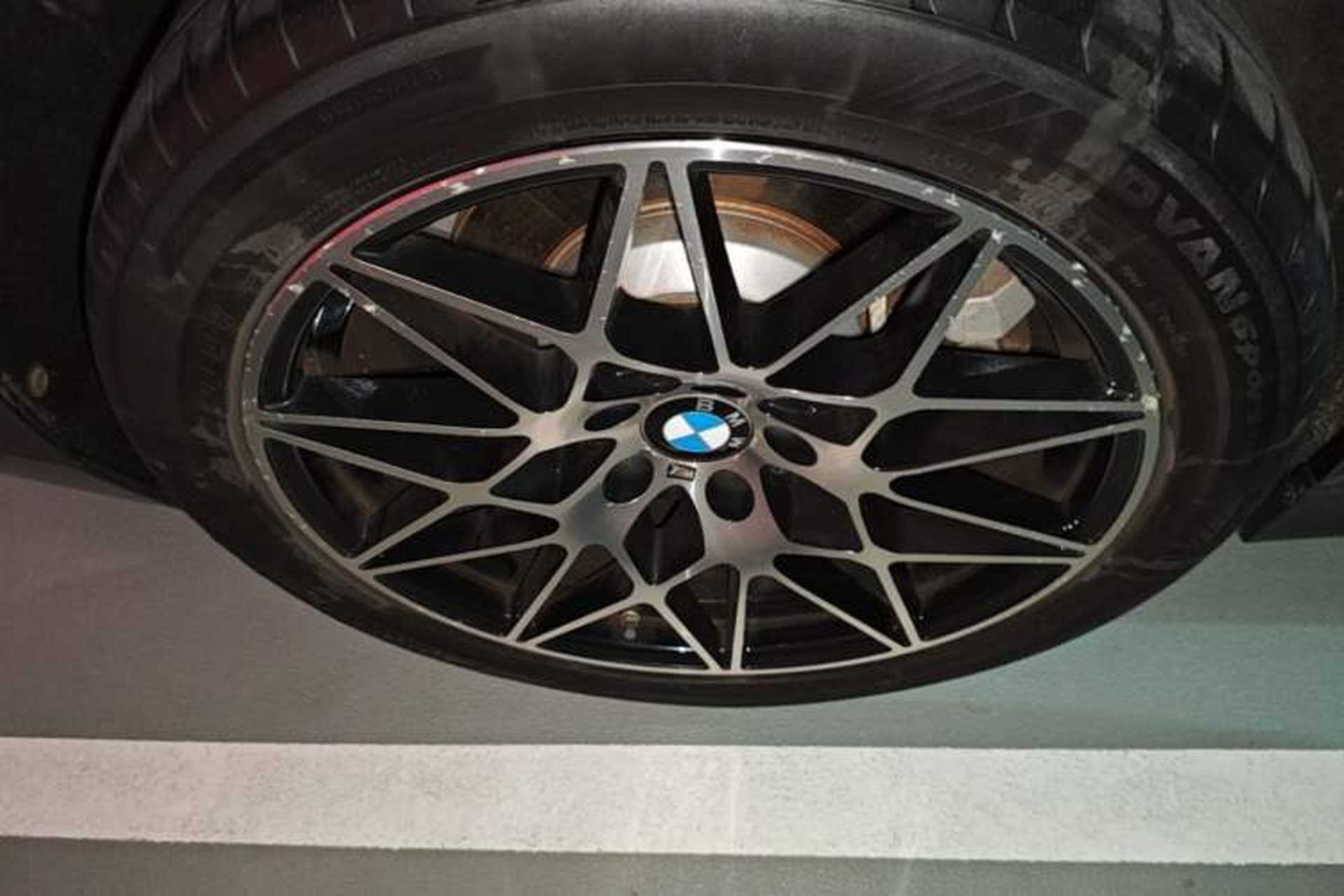 Used BMW i3 2022 eDrive 35 L Right Rear Wheel Hub