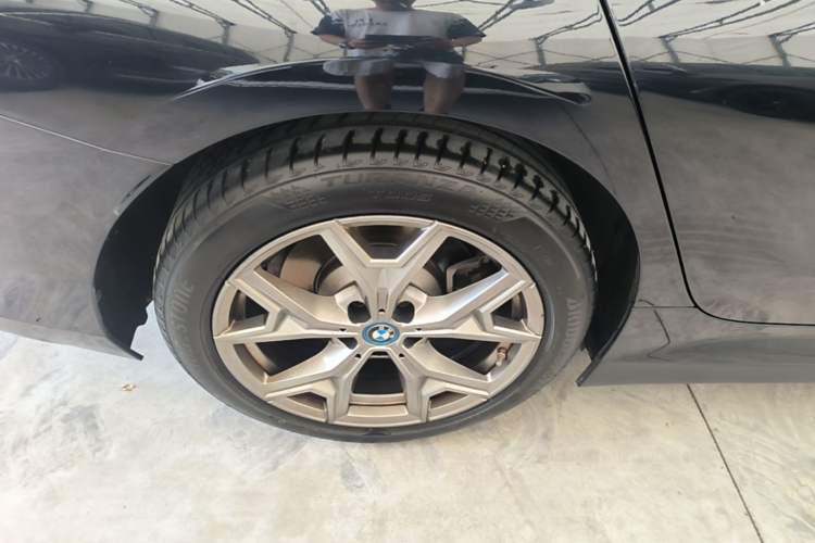 Used BMW i3 2022 eDrive 35 L Right Rear Wheel Hub