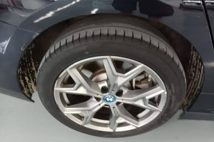 Used BMW i3 2022 eDrive 35 L Right Rear Wheel Hub
