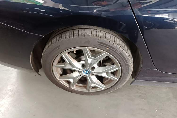 Used BMW i3 2022 eDrive 35 L Right Rear Wheel Hub