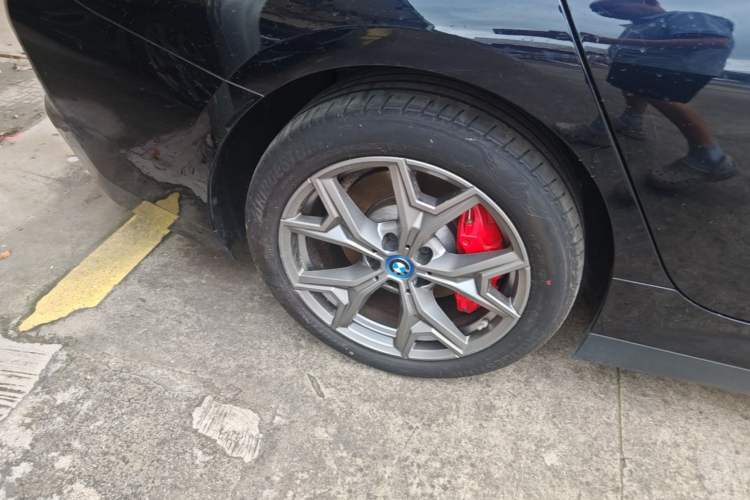 Used BMW i3 2022 eDrive 35 L Right Rear Wheel Hub