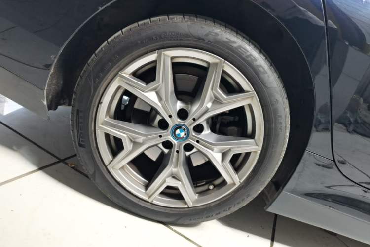 Used BMW i3 2022 eDrive 35 L Right Rear Wheel Hub