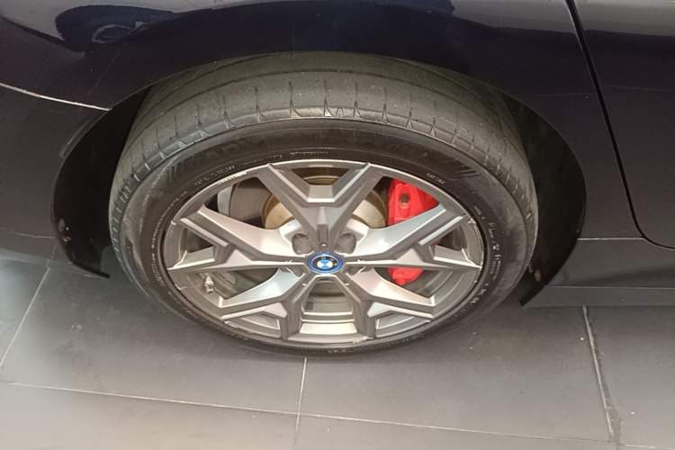 Used BMW i3 2022 eDrive 35 L Right Rear Wheel Hub