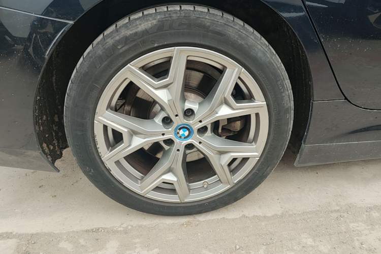 Used BMW i3 2022 eDrive 35 L Right Rear Wheel Hub
