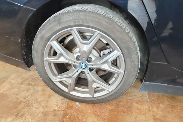 Used BMW i3 2022 eDrive 35 L Right Rear Wheel Hub