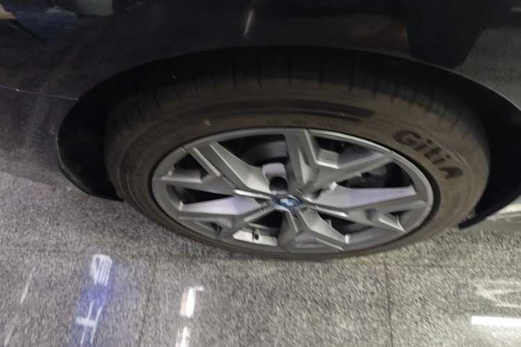 Used BMW i3 2022 eDrive 35 L Right Rear Wheel Hub