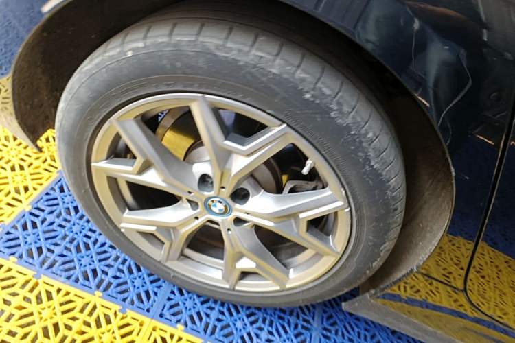 Used BMW i3 2022 eDrive 35 L Right Rear Wheel Hub