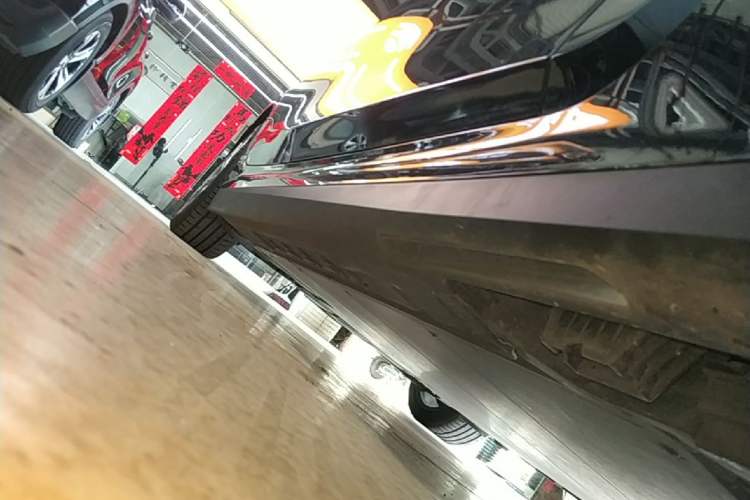 Used BMW i3 2022 eDrive 35 L Right Side Sill