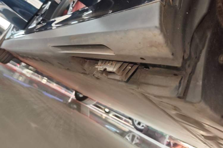 Used BMW i3 2022 eDrive 35 L Right Side Sill