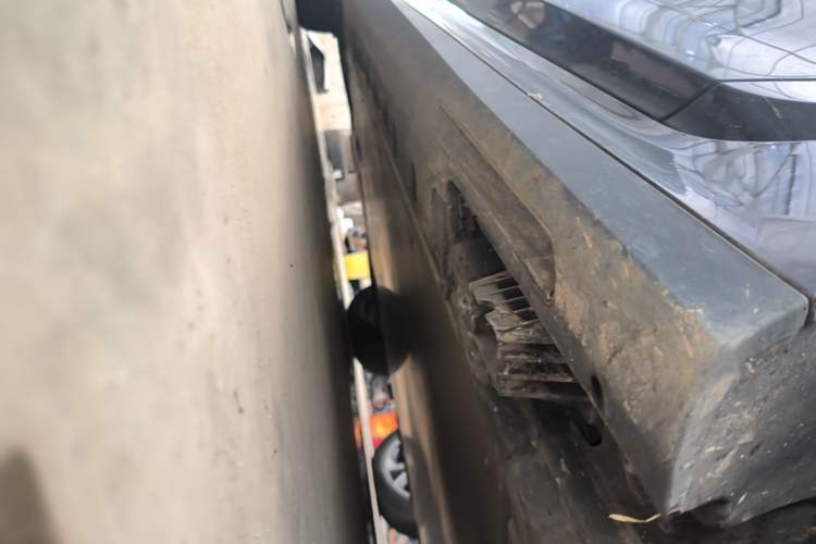 Used BMW i3 2022 eDrive 35 L Right Side Sill
