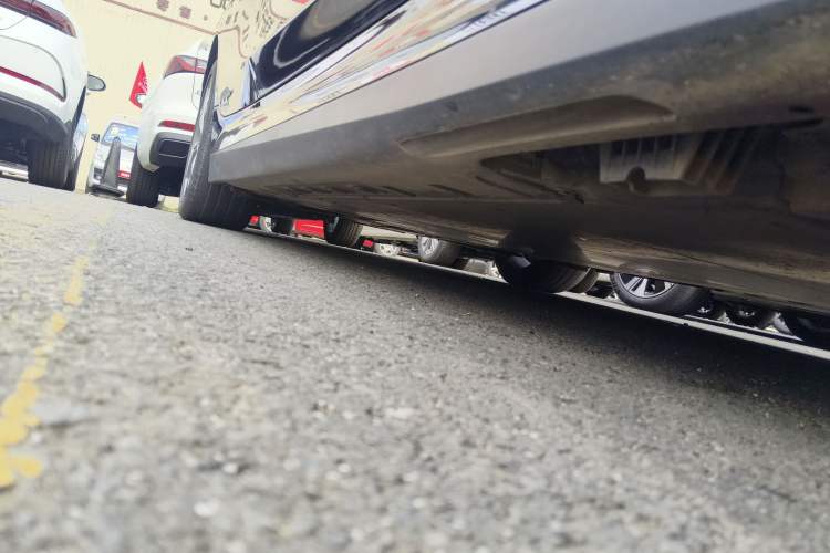 Used BMW i3 2022 eDrive 35 L Right Side Sill