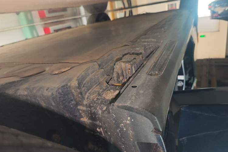Used BMW i3 2022 eDrive 35 L Right Side Sill