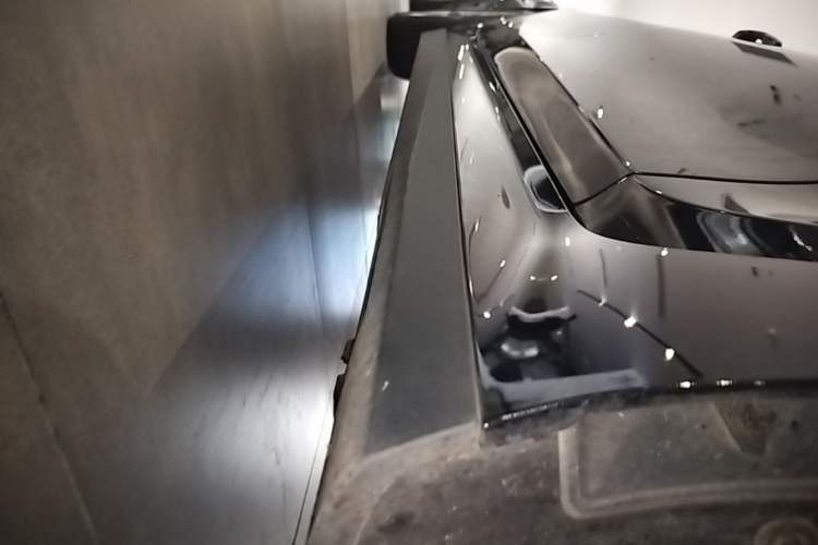 Used BMW i3 2022 eDrive 35 L Right Side Sill